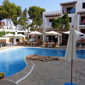 https://apartamentos-los-pinares-benet.balearic-islands.net